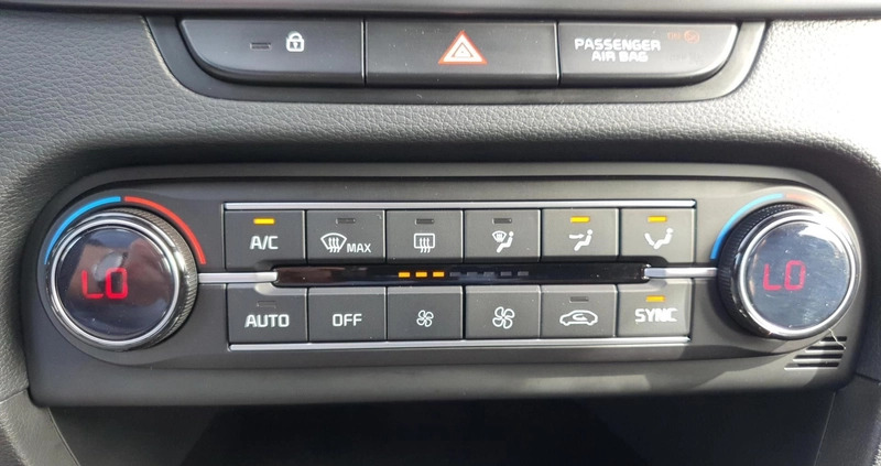 Kia Ceed cena 78900 przebieg: 73600, rok produkcji 2022 z Jedwabne małe 254
